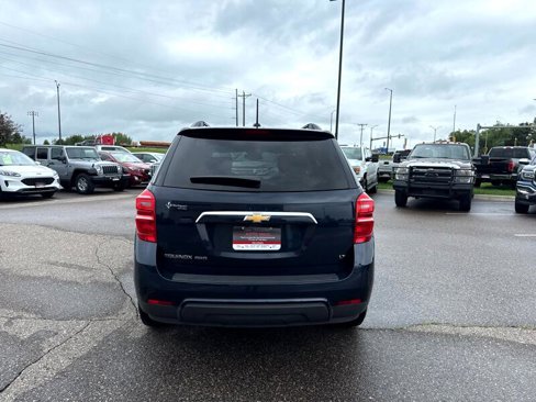 Used 2017 Chevrolet Equinox LT w/ Convenience Package image 4