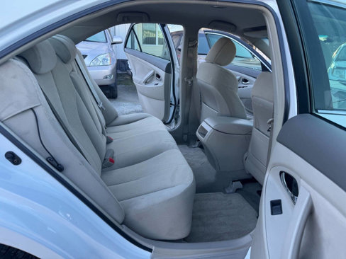 Used 2007 Toyota Camry LE image 23