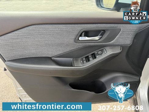 Used 2023 Nissan Rogue SV image 14