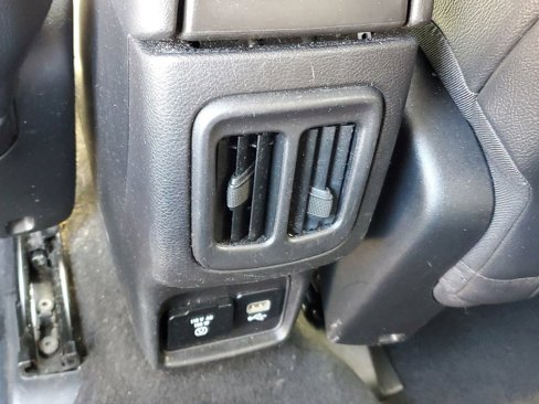 Used 2017 Jeep Compass Latitude w/ Popular Equipment Group image 12