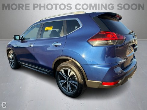 Used 2018 Nissan Rogue SL image 3