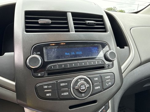 Used 2013 Chevrolet Sonic LT image 12