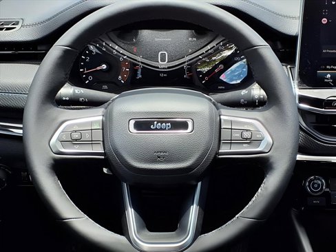 New 2025 Jeep Compass Latitude w/ Altitude Special Edition image 14