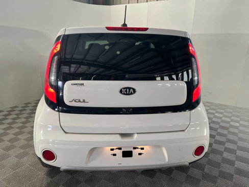Used 2019 Kia Soul + image 6