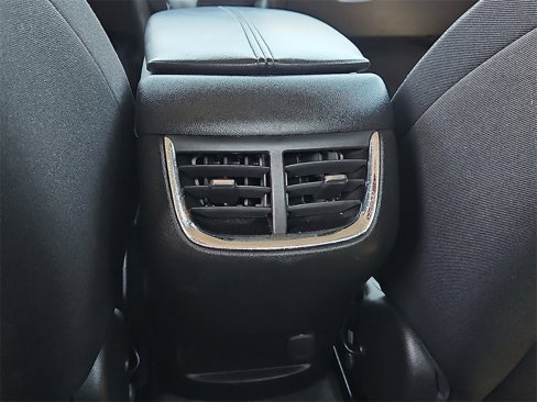 Used 2023 Chevrolet Malibu LT image 20