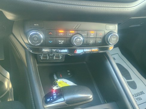 Used 2021 Dodge Durango SXT image 23