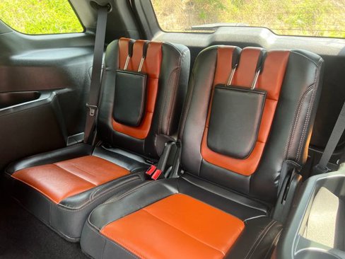 Used 2019 Ford Explorer XLT w/ Equipment Group 202A image 26
