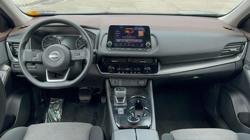 Used 2022 Nissan Rogue SV image 35