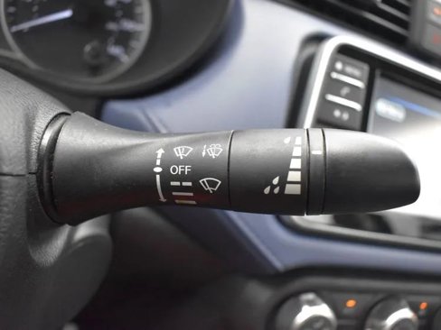 Used 2024 Nissan Versa SV image 24