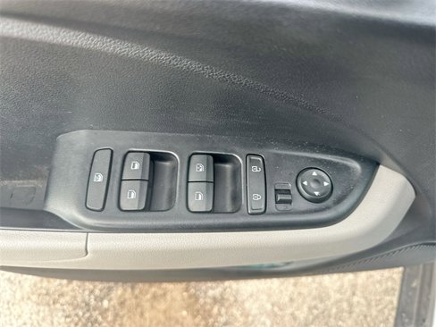 Certified 2022 Hyundai Venue SEL w/ Cargo Package image 36