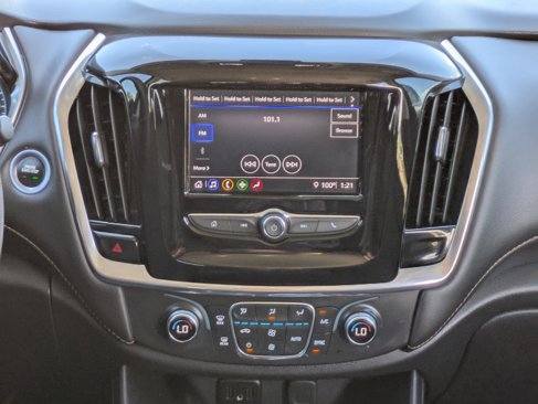 Used 2021 Chevrolet Traverse LS image 20