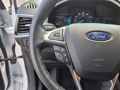 Used 2024 Ford Edge SEL image 20