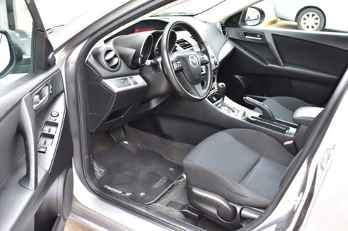 Used 2011 MAZDA MAZDA3 i Touring image 16