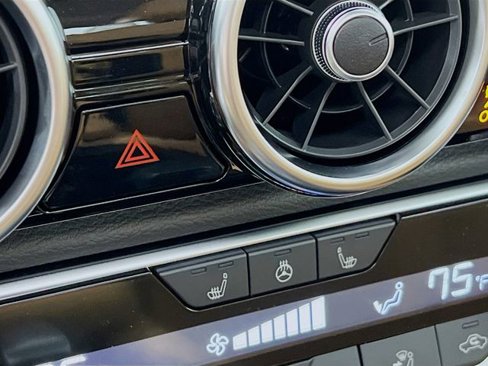 New 2025 Nissan Sentra SV image 18