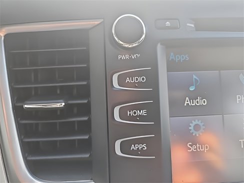 Used 2017 Toyota Highlander Plus image 32