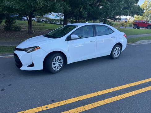 Used 2017 Toyota Corolla L image 17