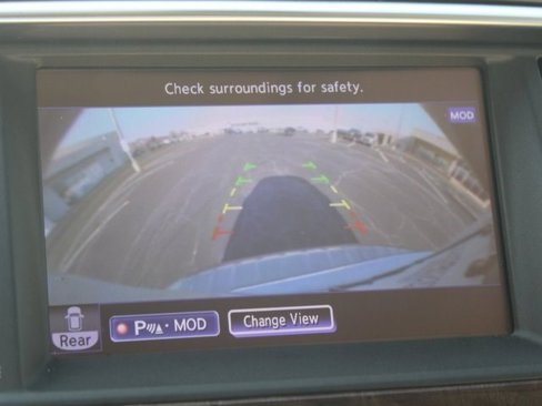Used 2015 INFINITI QX80 Luxe w/ 22" Wheel Package image 8