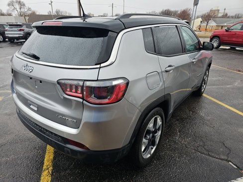 Used 2019 Jeep Compass Limited image 7