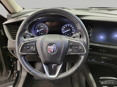 Certified 2022 Buick Envision Essence w/ Sport Touring Package image 5