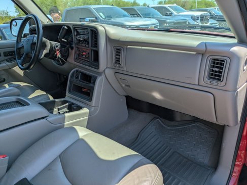 Used 2004 Chevrolet Silverado 2500 LT image 26
