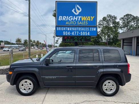 Used 2014 Jeep Patriot Sport w/ Power Value Group image 2