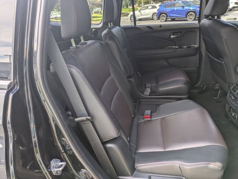 Used 2022 Honda Pilot Black Edition image 29