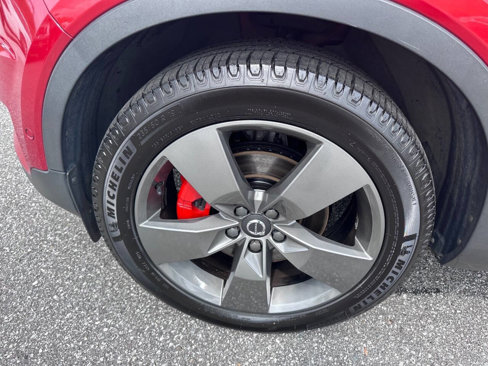 Used 2019 Volvo XC40 T4 Momentum image 23