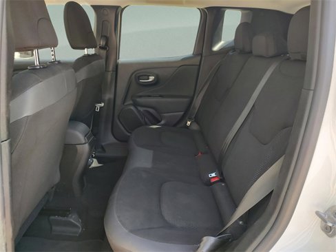 Used 2020 Jeep Renegade Altitude image 32