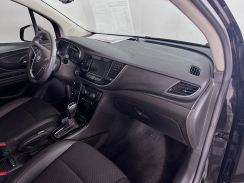 Used 2022 Buick Encore Preferred image 33