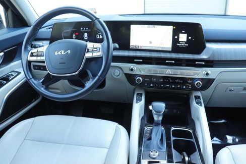 Used 2023 Kia Telluride EX w/ EX Captain's Chair Package image 31
