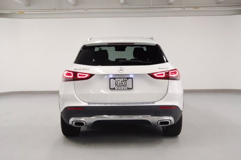 Used 2023 Mercedes-Benz GLA 250 4MATIC w/ Premium Package image 6