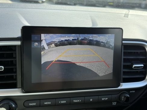 New 2025 Hyundai Venue SE image 28
