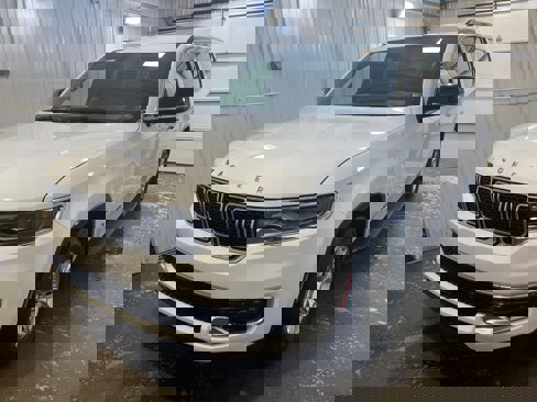 New 2024 Jeep Wagoneer L 4WD image 4