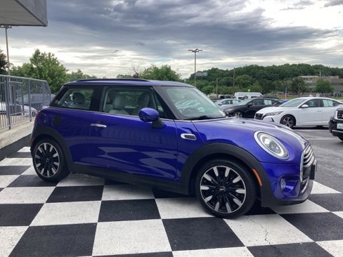 Used 2019 MINI Cooper 2-Door Hardtop image 4