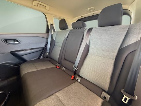 Used 2021 Nissan Rogue SV image 22