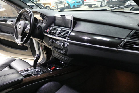 Used 2011 BMW X5 xDrive50i image 33