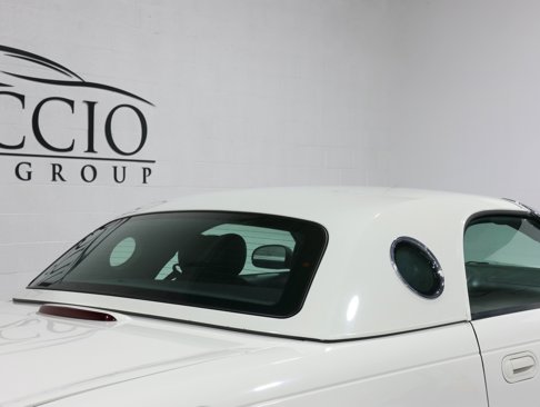 Used 2002 Ford Thunderbird image 17