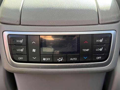 Used 2015 Toyota Highlander Limited Platinum image 33