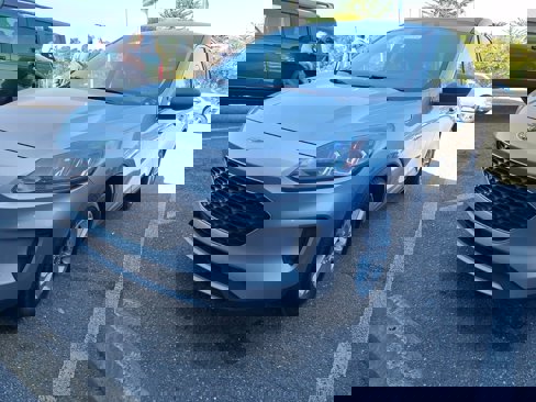 Certified 2022 Ford Escape SE image 2