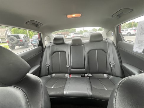 Used 2018 Kia Optima S image 19