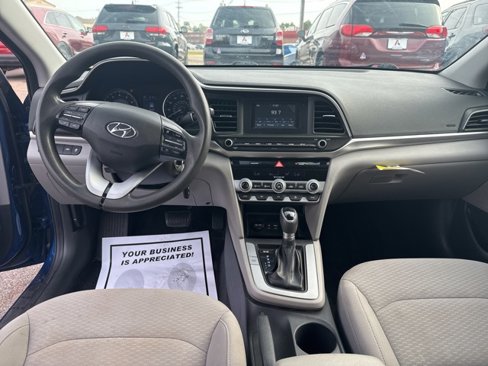 Used 2020 Hyundai Elantra SE image 13