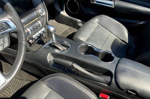 Used 2017 Ford Mustang Premium image 18