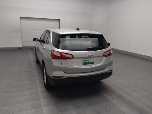 Used 2019 Chevrolet Equinox LS image 6
