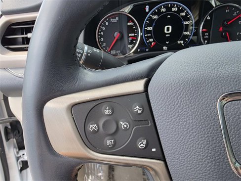 Used 2022 GMC Acadia Denali w/ Denali Ultimate Package image 16