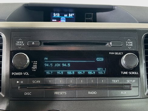Used 2013 Toyota Sienna LE image 19