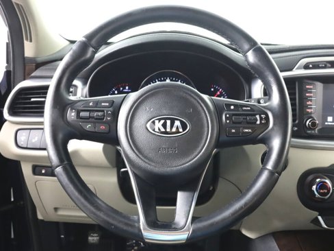 Used 2017 Kia Sorento EX image 12