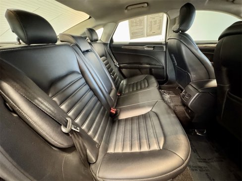 Used 2019 Ford Fusion SEL image 23