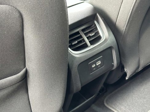 Used 2021 Chevrolet Blazer LT image 12
