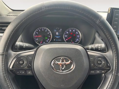 Used 2019 Toyota RAV4 XLE image 12