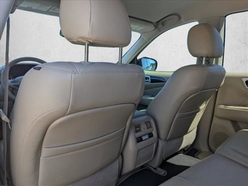 Used 2015 Nissan Pathfinder SV image 23